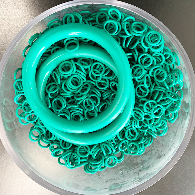 Warna yang disesuaikan Fep Encapsulated O Rings Seals Oil Resistant Rubber Seal Untuk Pipe Gasoline